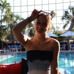 Meet your Posher, Cynthia